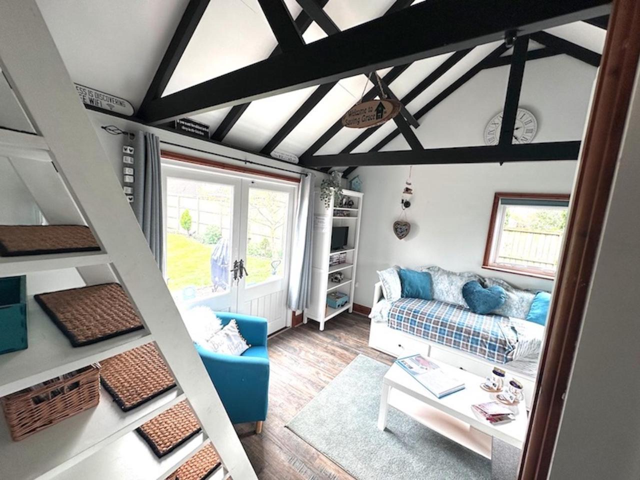 Saving Grace With Private Hot Tub Villa Bawdeswell ภายนอก รูปภาพ