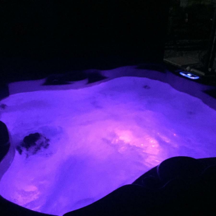 Saving Grace With Private Hot Tub Villa Bawdeswell ภายนอก รูปภาพ